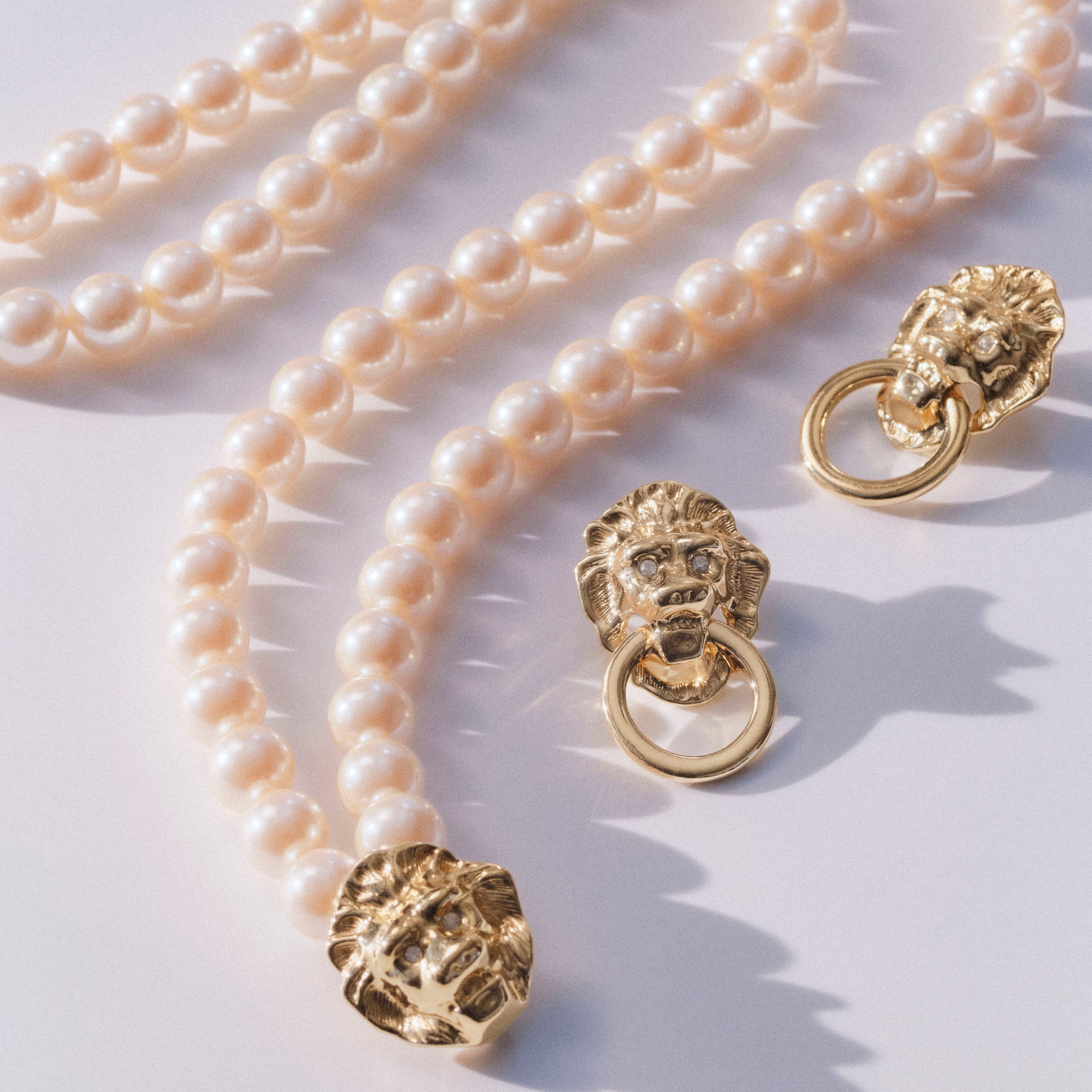 Why Choosing Sustainable Vintage Jewellery is a Love Letter to the