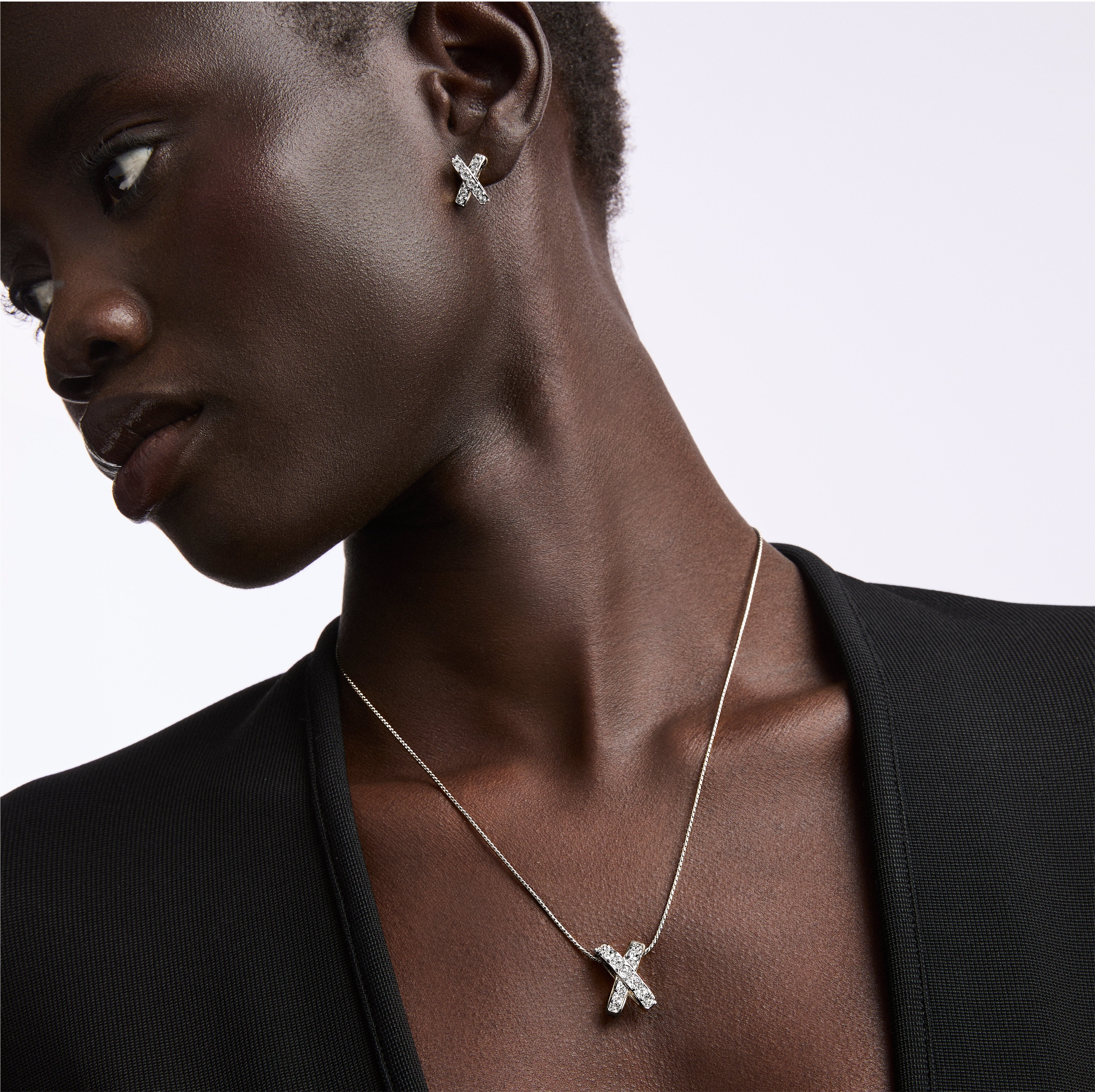 1990s Vintage Nina Ricci Criss Cross Necklace