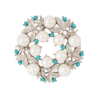 1960s Vintage Sarah Coventry Faux Pearl Brooch