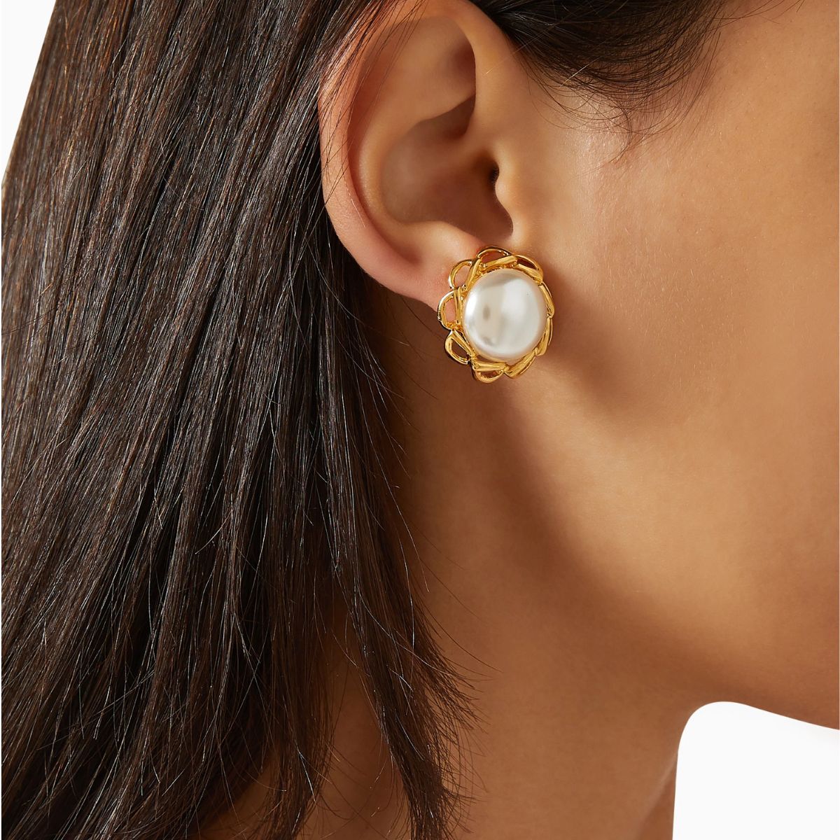 1980s Vintage Faux Pearl Earrings