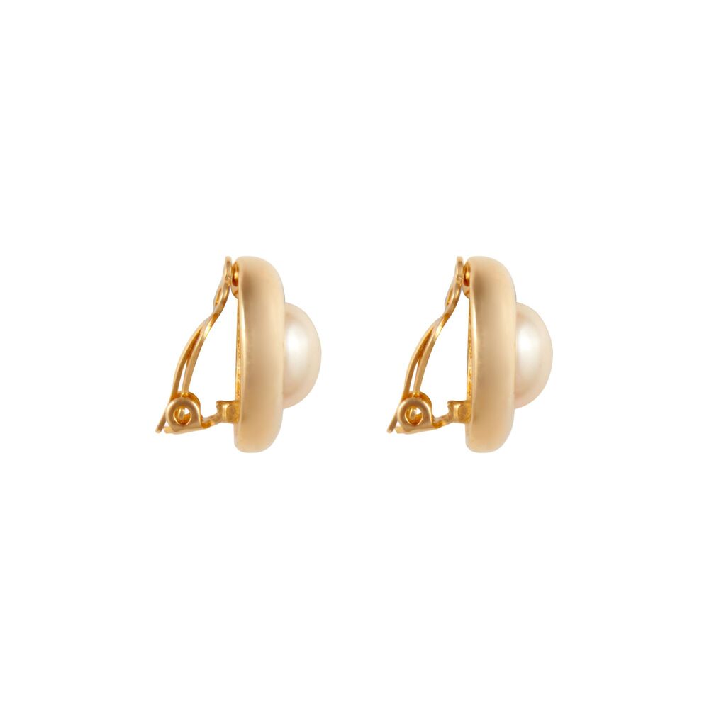 1990s Vintage Faux Pearl Oval Clip-On Earrings