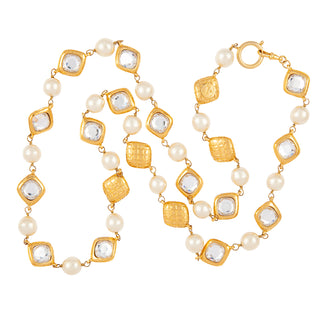 1980s Rare Vintage Chanel Faux Pearl Necklace
