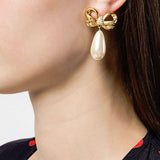 1990s Vintage Elizabeth Taylor Swarovski Pearl Clip-On Earrings
