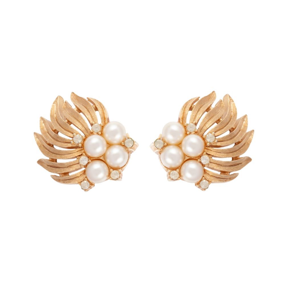 1960s Vintage Trifari Clip-On Earrings