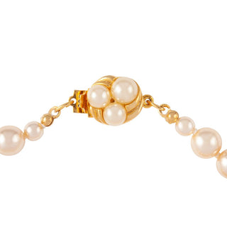 1960s Vintage Faux Pearl Necklace