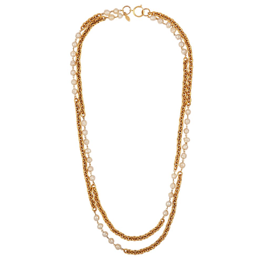 1980s Vintage Rare Chanel Faux Pearl Necklace
